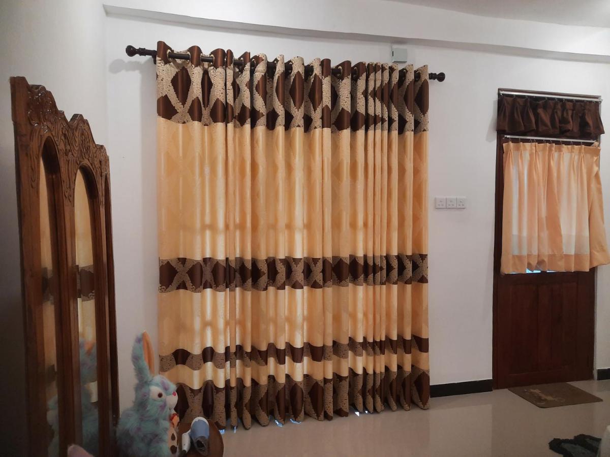 Dulmini Homestay Ella Luaran gambar