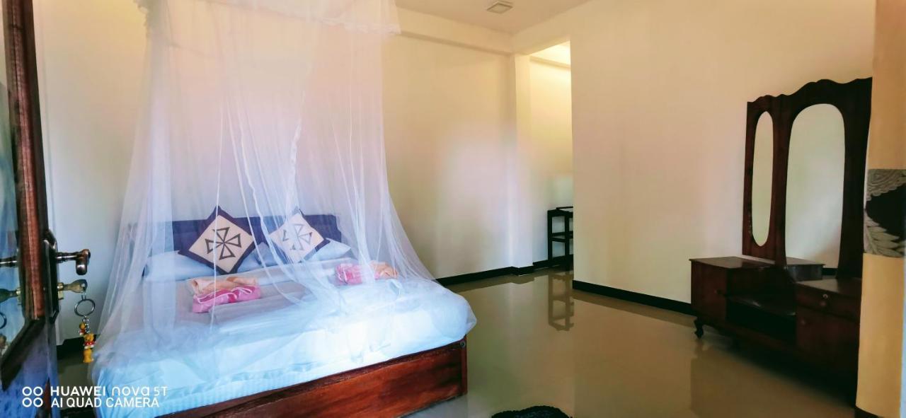 Dulmini Homestay Ella Luaran gambar