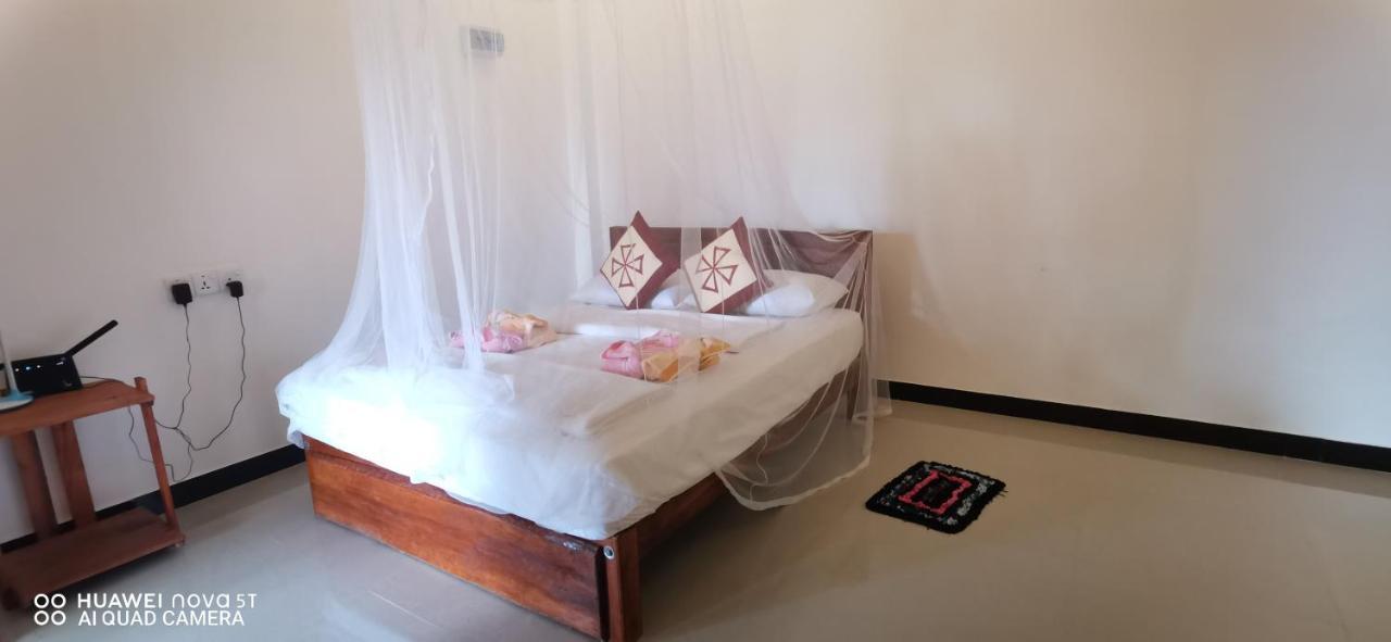 Dulmini Homestay Ella Luaran gambar